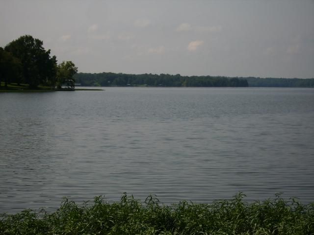 1105 Shoreside Dr, Hendersonville, TN 37075