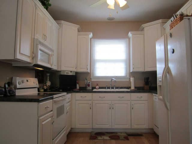 1709 Woodridge Ct, Mount Juliet, TN 37122