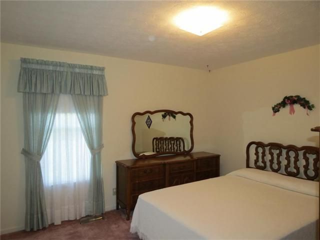 3946 Fykes Grove Rd, Cedar Hill, TN 37032