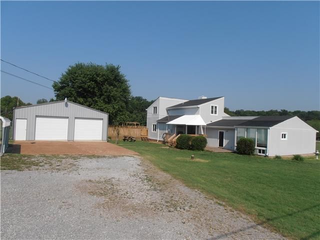 32 Moore Rd NE, Lebanon, TN 37087