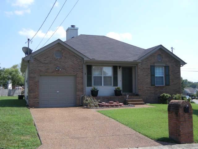 112 Cloverfield Ct, Hendersonville, TN 37075