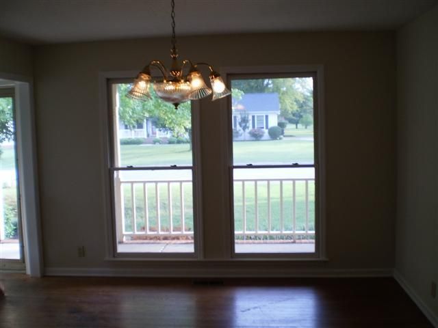 2210 Eastview Dr, Murfreesboro, TN 37128