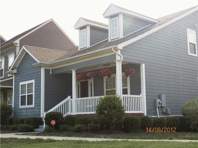 8800 Deacons Ln, Nashville, TN 37211