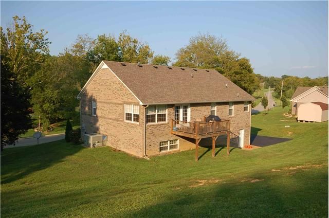 1783 V P Lunn Dr, Spring Hill, TN 37174