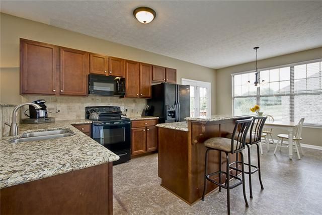 124 Shadowhaven Way, Hendersonville, TN 37075