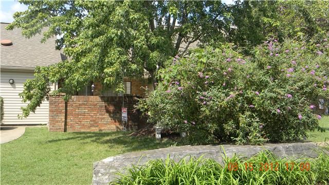 303 Laurel Hill Dr, Old Hickory, TN 37138