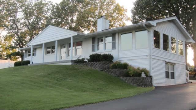 109 Lakeview Dr, Dickson, TN 37055