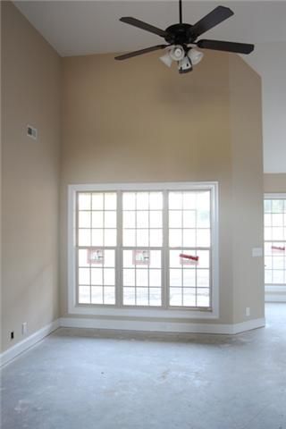 704 Twin View Dr, Murfreesboro, TN 37128