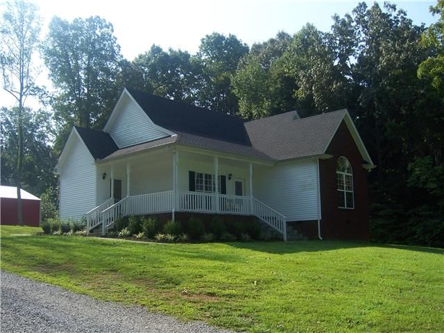 3437 James Stone Rd, Cedar Hill, TN 37032