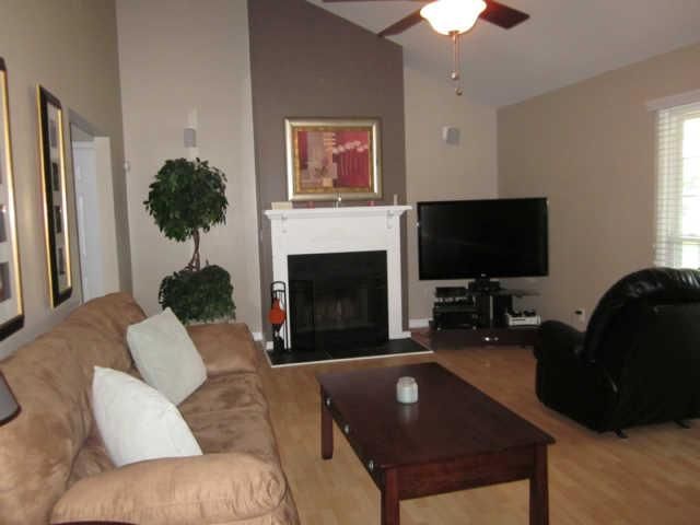 4124 Premier Dr, Murfreesboro, TN 37128
