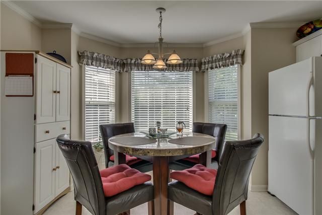 2703 Waywood Dr, Murfreesboro, TN 37128