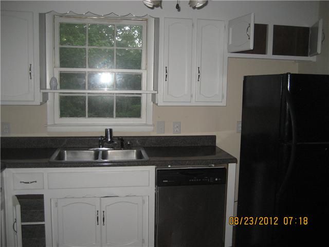 104 Gloria Cir, Ashland City, TN 37015