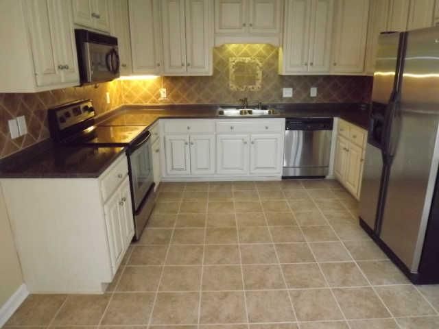 1086 Evan Ct, Gallatin, TN 37066