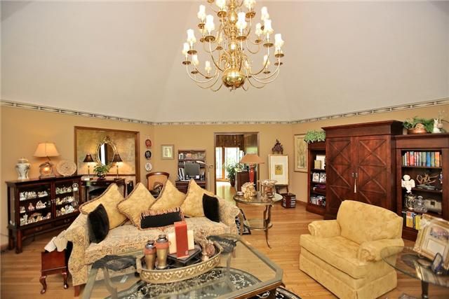 605 Bay Point Dr, Gallatin, TN 37066