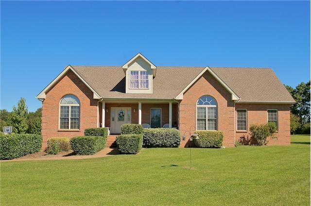 3944 Flewellyn Rd, Springfield, TN 37172