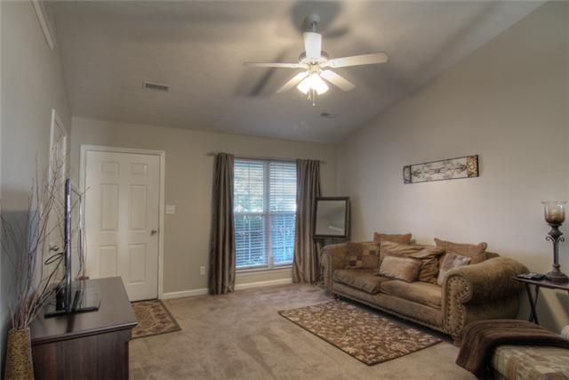 2091 Stoney Meadow Dr, Murfreesboro, TN 37128