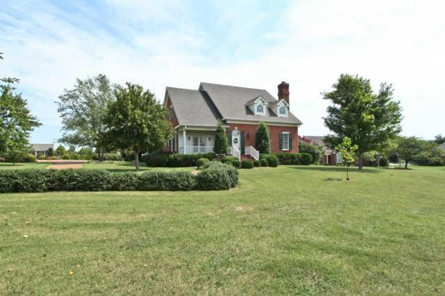 1610 Diamond Dr, Franklin, TN 37064