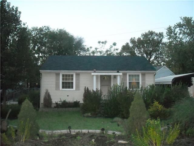 925 Delray Dr, Nashville, TN 37209