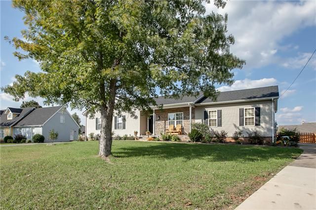 1306 Tomahawk Tc, Murfreesboro, TN 37129