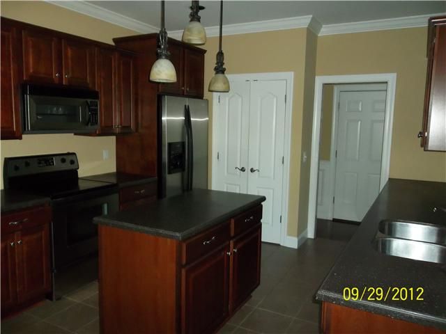 1408 Marathon Dr, Murfreesboro, TN 37129