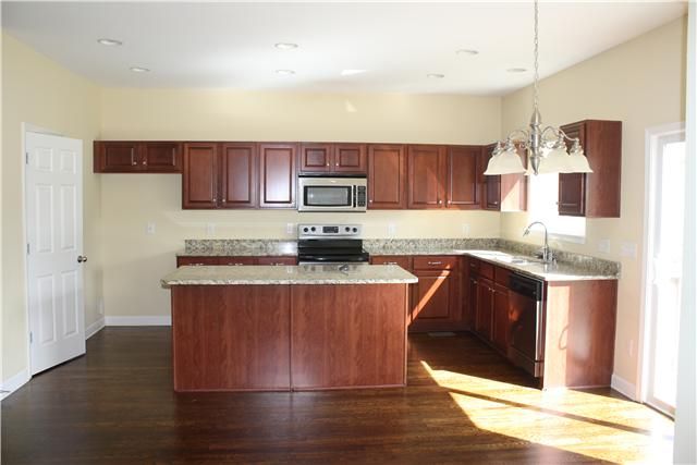 2211 Wolford Cir, Franklin, TN 37067