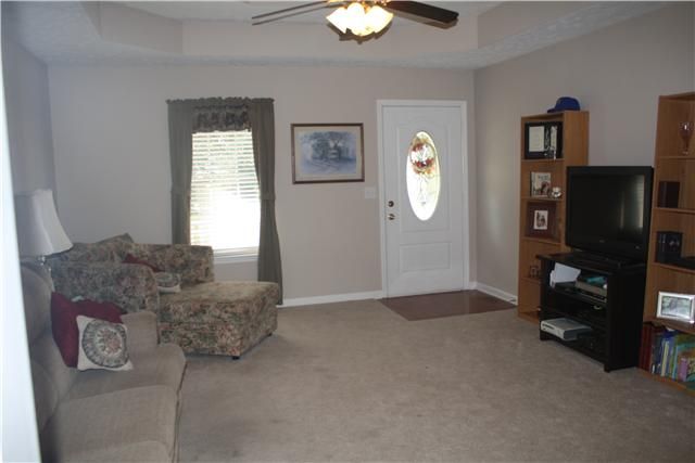 2654 Dilton Mankin Rd, Murfreesboro, TN 37128