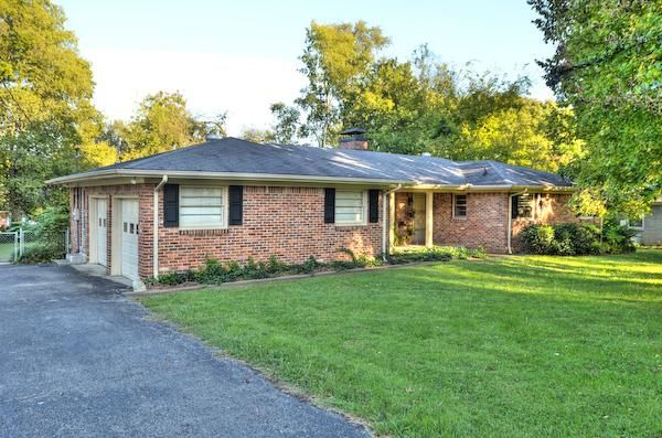 421 Richland Cir, Gallatin, TN 37066