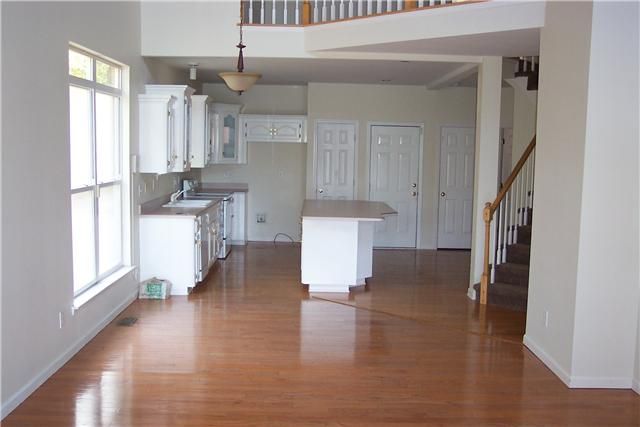 33 Lakeshore Ct, Old Hickory, TN 37138