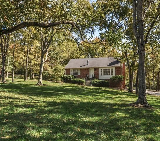 6413 Lansing Dr, Nashville, TN 37209