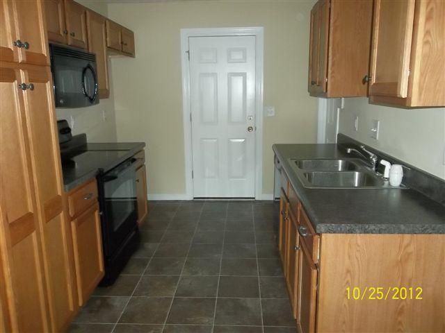 4852 Ark Ln, Murfreesboro, TN 37128