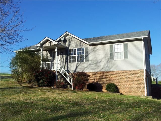 208 Cherry St, Adams, TN 37010