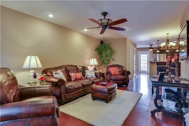 1418 Riverbrook Dr #1418, Hermitage, TN 37076