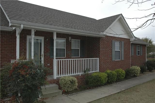 911 Mason Tucker Dr, Smyrna, TN 37167