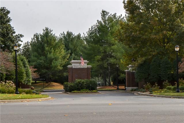 333 Whitworth Way, Nashville, TN 37205