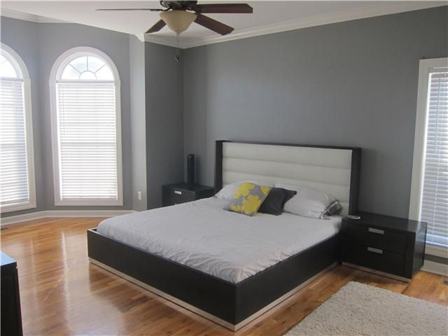 3304 Geneva Dr, Murfreesboro, TN 37128