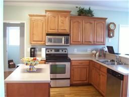 1930 Cliffview Ct, Murfreesboro, TN 37128