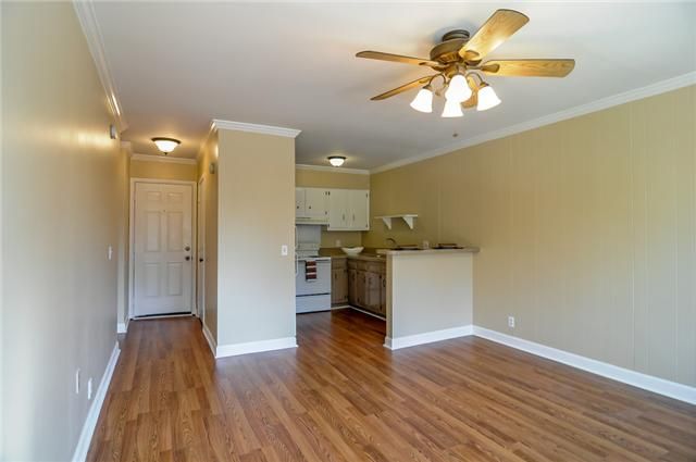 2020 Beech Ave Apt C17 #C17, Nashville, TN 37204