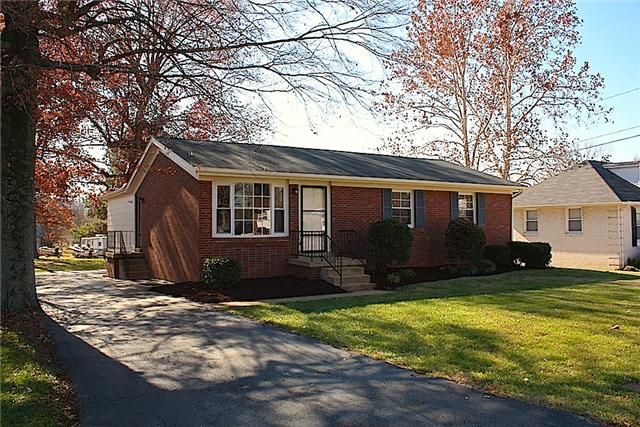 114 Pleasant Hill Dr, Springfield, TN 37172