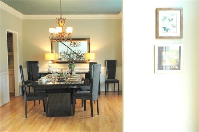 907 Grapevine Ln, Nashville, TN 37221