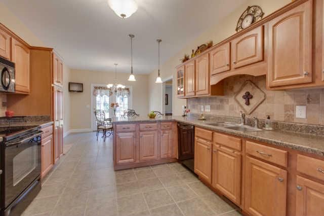 439 Conquest Rd, Murfreesboro, TN 37128