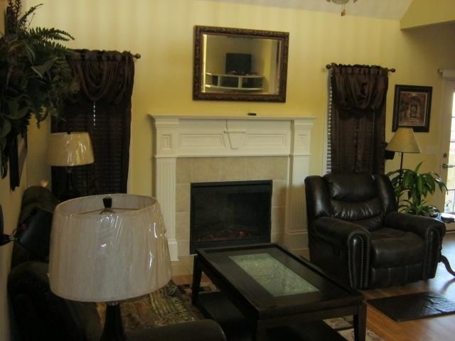 2500 Oak Hill Dr, Murfreesboro, TN 37130