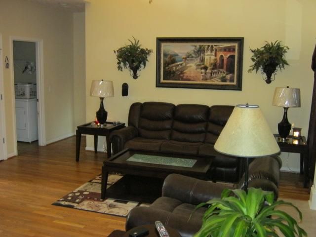 2500 Oak Hill Dr, Murfreesboro, TN 37130