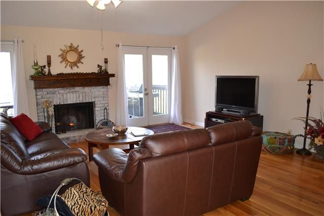 1204 Brenner Dr, Nashville, TN 37221