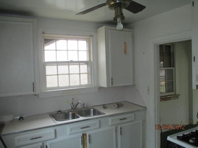 906 Ward St, Nashville, TN 37207