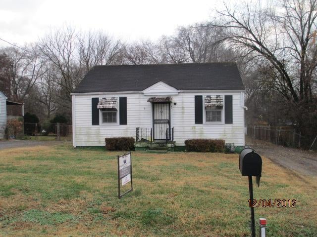 906 Ward St, Nashville, TN 37207
