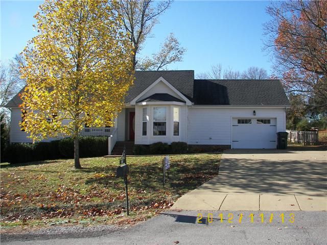 120 Saddle Creek Cir, Dickson, TN 37055