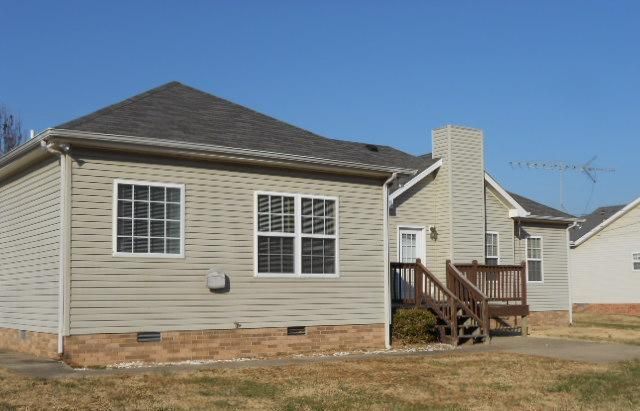 104 Montgomery Bell Dr, Burns, TN 37029
