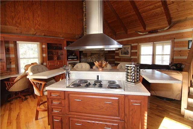 684 Davis Corner Rd, Mount Juliet, TN 37122