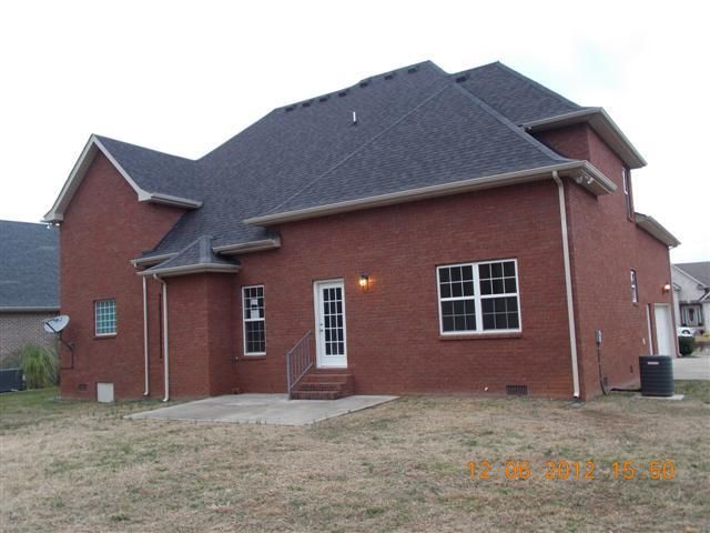 432 Savannah Ridge Dr, Murfreesboro, TN 37127
