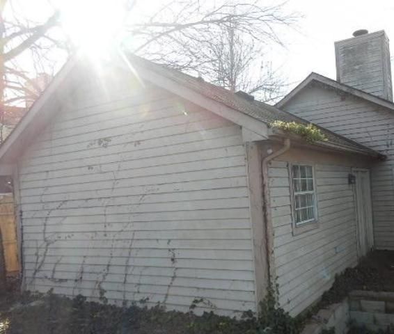 2718 Riverbend Dr, Nashville, TN 37214